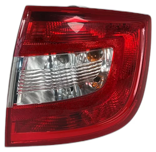 Zadní světlomet pravý, Škoda Rapid, 5JH 945 096, 5JH 945 112, poškozený